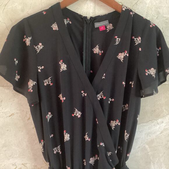 Vince Camuto Jumpsuit Size 10 Black Floral Belted Holiday Hostess Flutter Sleeve - Picture 5 of 12